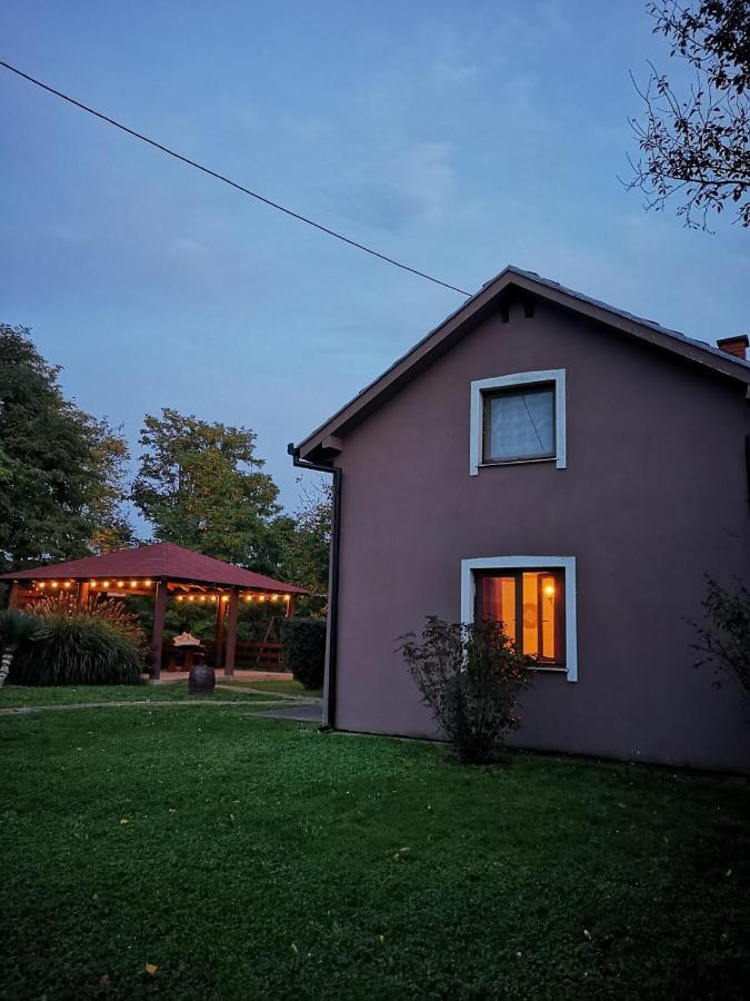 Kuca Za Odmor Rubic Vinkovci Exterior foto