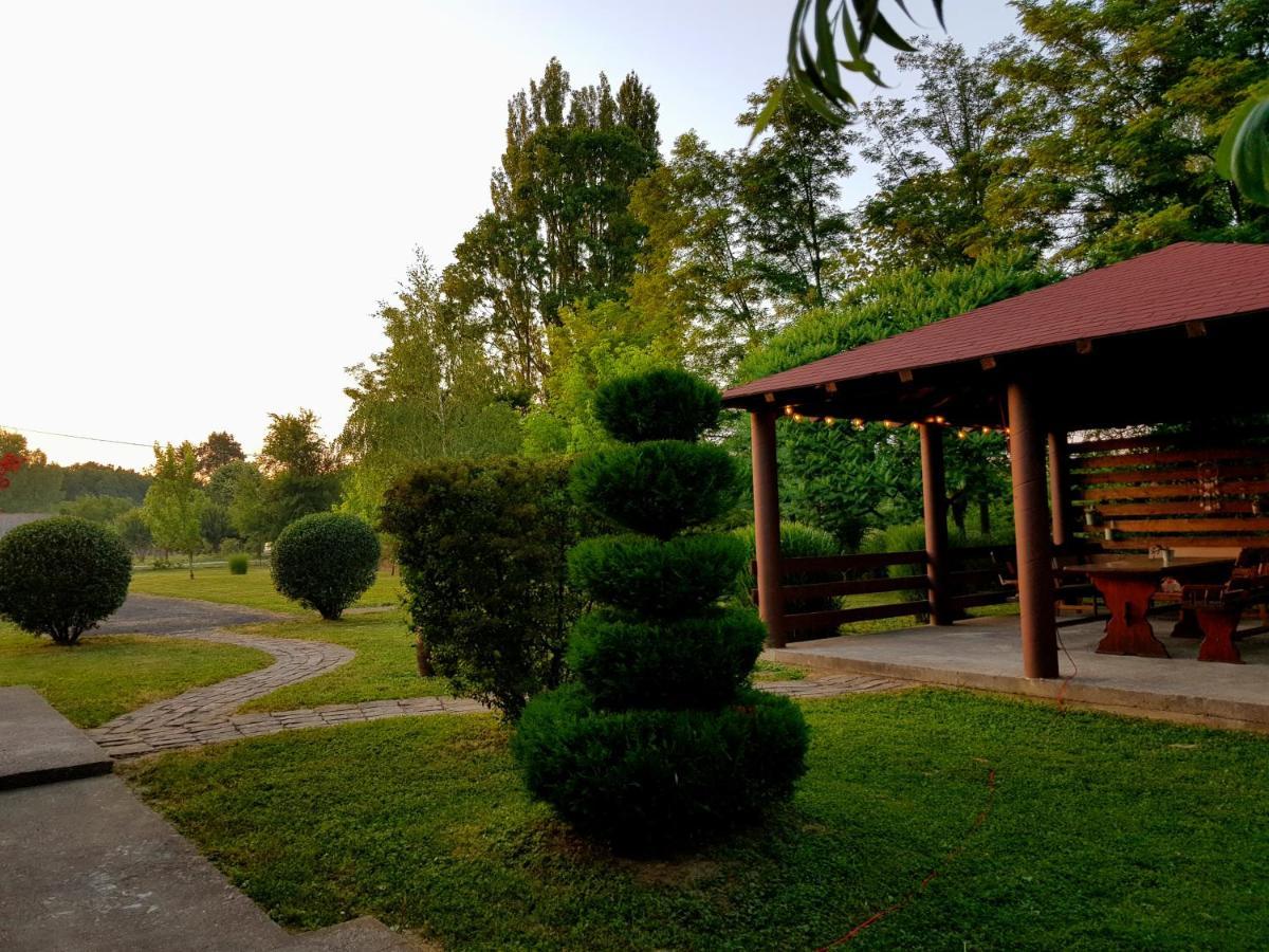 Kuca Za Odmor Rubic Vinkovci Exterior foto